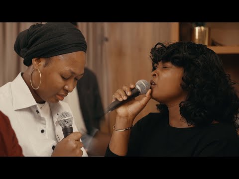 Never Gave Up (Unplugged) - Big Circle Worship feat. Enyo, Seyi Faniran & Debby Jones