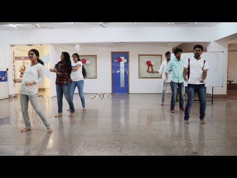 Smruthi dance perfo...