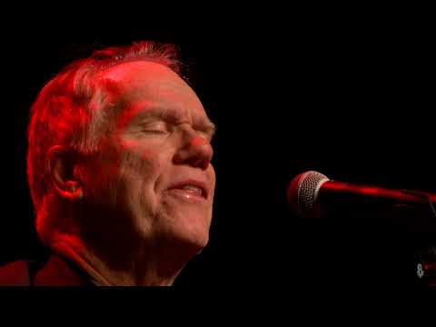 Loudon Wainwright III - All In The Family (eTown webisode #1311)