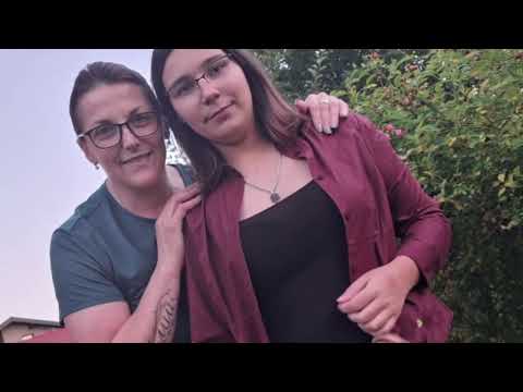 Danica i Borka - Mom Gradu Tesliću - (Official Video Lyric)