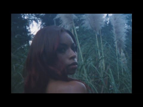 Ravyn Lenae - Skin Tight (Alternate) [feat. Steve Lacy]