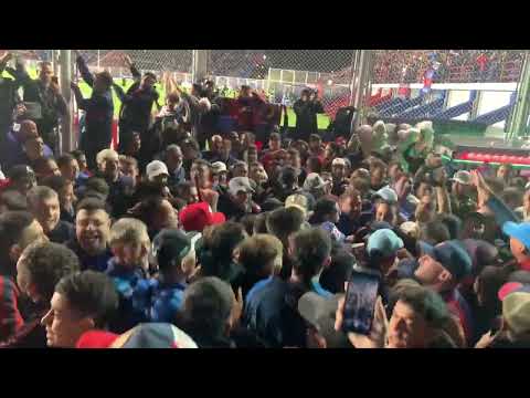 "Terrible Entrada de La Butteler vs Palmeiras - Copa Libertadores" Barra: La Gloriosa Butteler &bull; Club: San Lorenzo &bull; País: Argentina
