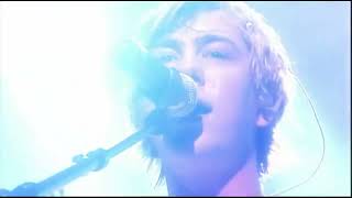 Busted - She Wants To Be Me (Official Music Video)