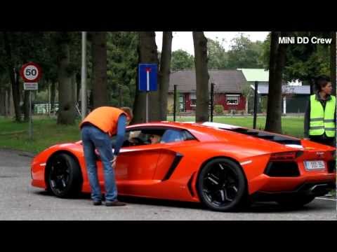 Lamborghini Aventador LP700-4