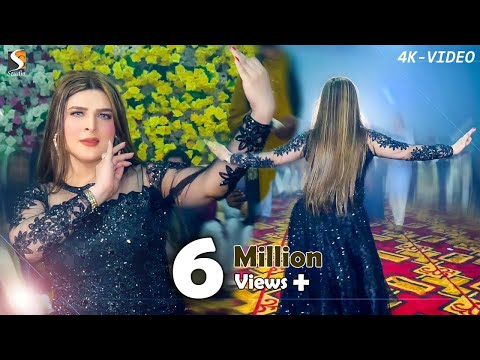 Laung Nak Da Lak Patla , Chahat Baloch Mujra Dance Performance 2023