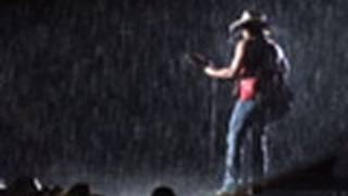 Kenny Chesney - There&#39;s Something Sexy About The Rain (Live Performance In A Dallas Rainstorm)