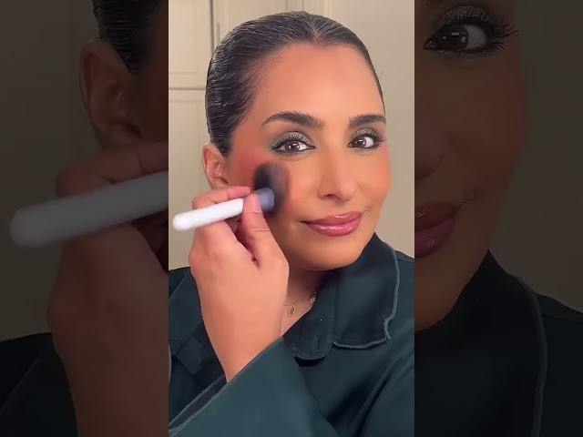 بلاشر أحمر خدود سائل المبهج هوني بلوم من كارا دو