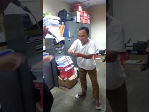 Dudung artis dadakan dari Indramayu, goyang itik katanyaa