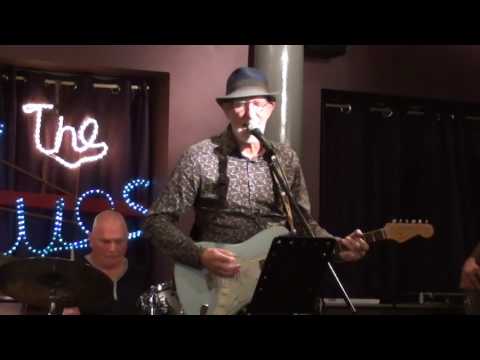 BLUES AT THE COACH AND HORSES  05 10 16..2B