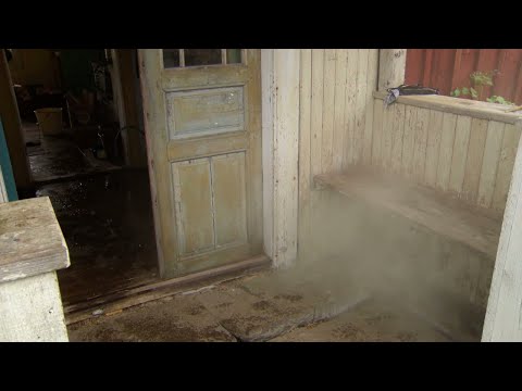 Det börjar brinna på Farmen - Farmen (TV4)