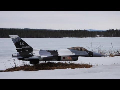 freewing-f16-arctic-camo-4000-mah-6s-lipo-maiden-flight-on-ice