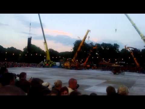 Giant Spectacular 2014