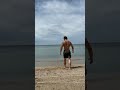 波が怖くて海に入れなかったマッチョの哀愁#Shorts