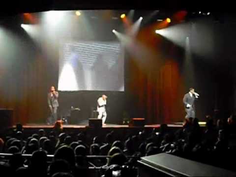 Boyz II Men - Intro/Motownphilly/Muzak (LIVE @ Club Nokia)