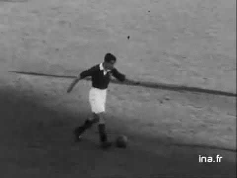 France 3 - 1 Northern Ireland (11 November 1952)