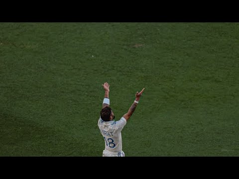 Signature of a Champion 🏆 — Virat Kohli’s Iconic Moment After IPL Victory 💪❤️ #ViratKohli #KingKohli