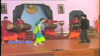 mujra har pasey dhol wajdey   nargis mujra 2010 ne