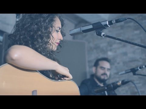 Ninah feat. Alex Pérez - Sólo un día