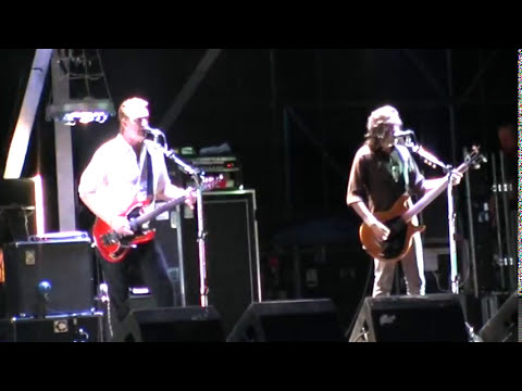 Queens of the Stone Age - River in the Road live @ Arena Vienna 2007