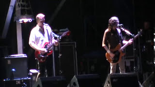 Queens of the Stone Age - River in the Road (live @ Arena Vienna 2007)