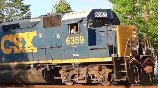 preview picture of video 'Ex-Seaboard EMD GP40-2 With Switcher in Lansdowne'