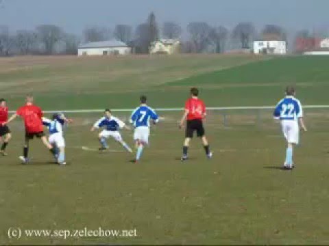 2009.04.04 Sęp Żelechów (trampkarze) - Korona Olszyc: bramka Piotrka Wielgosza na 0:1