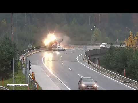 Wstrząsające nagranie z wypadku na obwodnicy Lublany  13.11.19 video