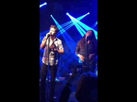 Playing with Fire - Thomas Rhett feat. Jordin Sparks (Live)