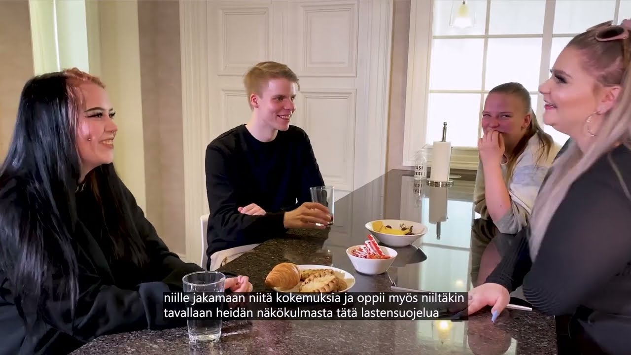 Lastensuojelun kokemusasiantuntija- ja vertaistoiminta.