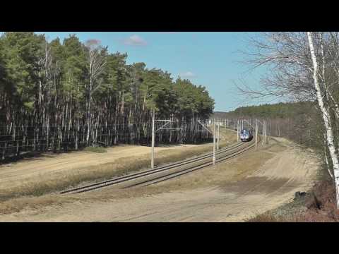 Miały - Mokrz. EP07-1042 z pociągiem IC "Matejko"