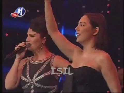 Sibel Can - Ebru Gündeş & Dünya Dönüyor