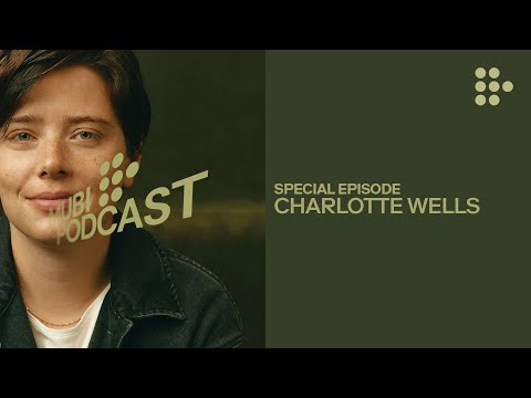 Thumbnail of the video: In AFTERSUN, Charlotte Wells lets Queen and Bowie tell the story