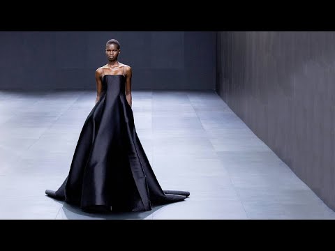 Valentino | Primavera Verão 2023 | Show Completo