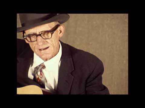 Roscoe Holcomb--Pretty Polly