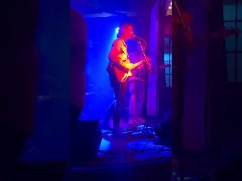 Luke Herbermann - Riki Tiki Tavi (Donovan cover at Heaven Can Wait)