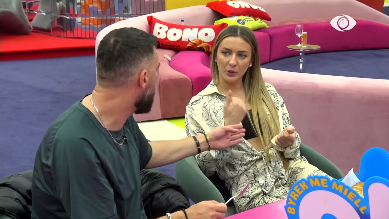 Surprizë nga ajri për Juelën, Rogertin dhe Markon