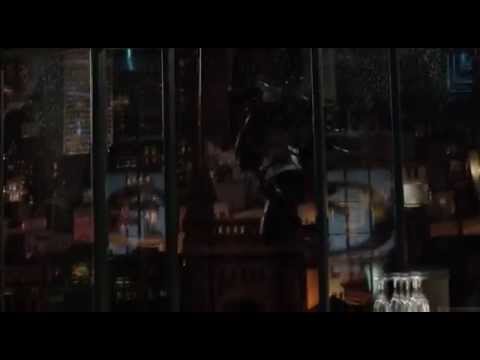 Arrow S03E02 Komodo fight scene