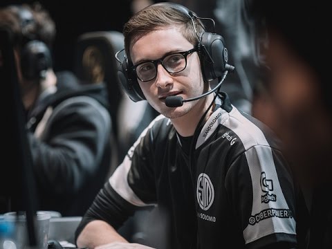 BJERGSEN FALA SOBRE SOLOQ BR E RED CANIDS