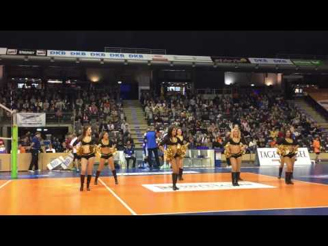 Berlin Dance Team beim Volleyball Bundesliga BR Volleys gegen TSG Solingen Volleys
