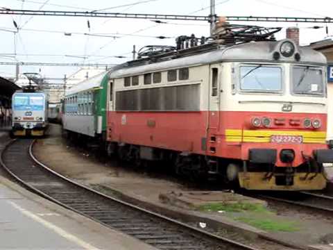 Vlaky Brno: najíždějící PLECHÁČ 242 272 - 3, 8.6.2010
