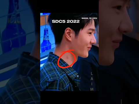 unusual marks 🙂‍↕️ in his neck !#bjyx#bjyxszd#cdrama#yizhan #yibo#wangyibo#xiaozhan #shorts#war#bts