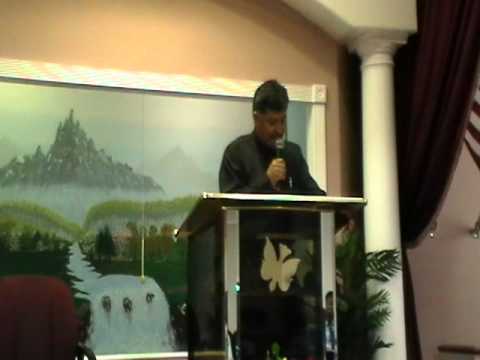 Hno. Francisco Gonsalez "Predicando) 6 4 2011 #2