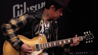 Video thumbnail for Stevie D of Buckcherry Demos The Gibson Les Paul 50's Standard by Gibson TV