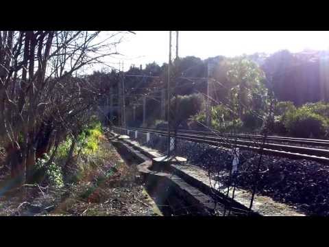 IC 784 Siracusa-Milano Centrale sbuca dalla galleria Grotte fra Guardia-Mangano e Carruba
