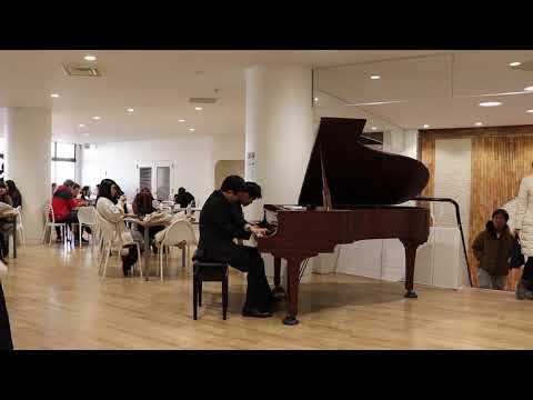 看護学科 剣の舞（ハチャトゥリアン作曲）