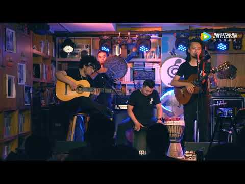 Speak softly love, JAM乐队（穆合甫拉），uyghur guitar, уйгурская гитара,guitarra uigur, uighur guitar music.