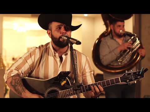 LA TIPICA - Carin Leon (Live Vol 1)