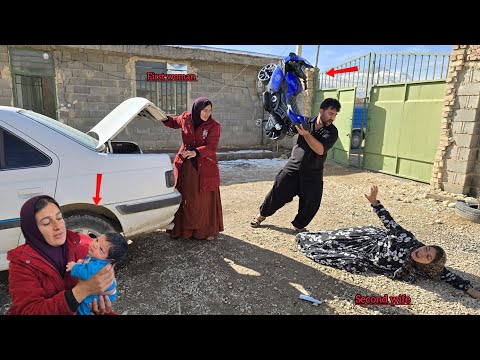 محبت،جشن:Tension in family:second consort anger at operator's help to first consort and her children