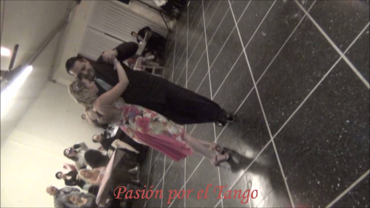 CARLA ROSSI y LEO ORTIZ Bailando la Milonga DE MIS TIEMPOS en FLOREAL MILONGA