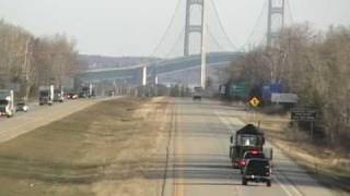 preview picture of video 'McGulpin Point lighthouse lantern arrives in Mackinaw City'